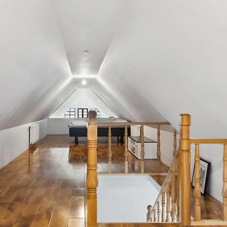 Holiday home Stunning In With Kitchen