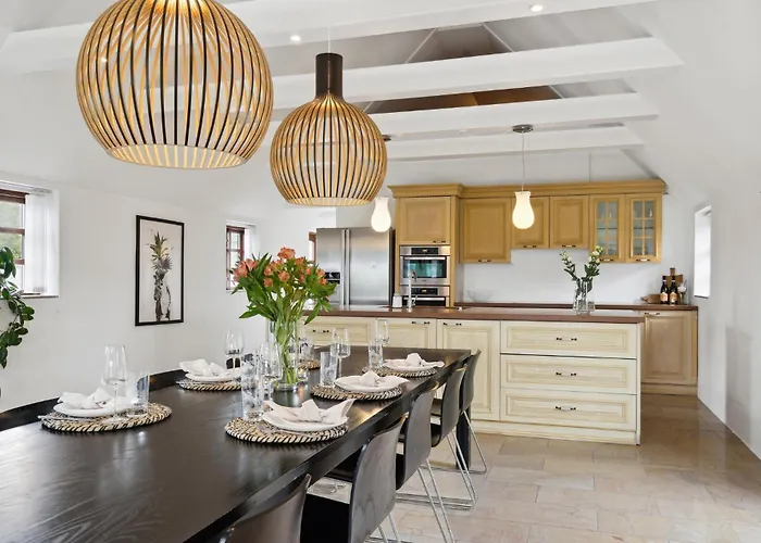 Stunning In With Kitchen Сasa de vacaciones *