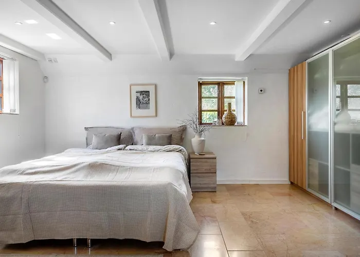 Stunning In With Kitchen *